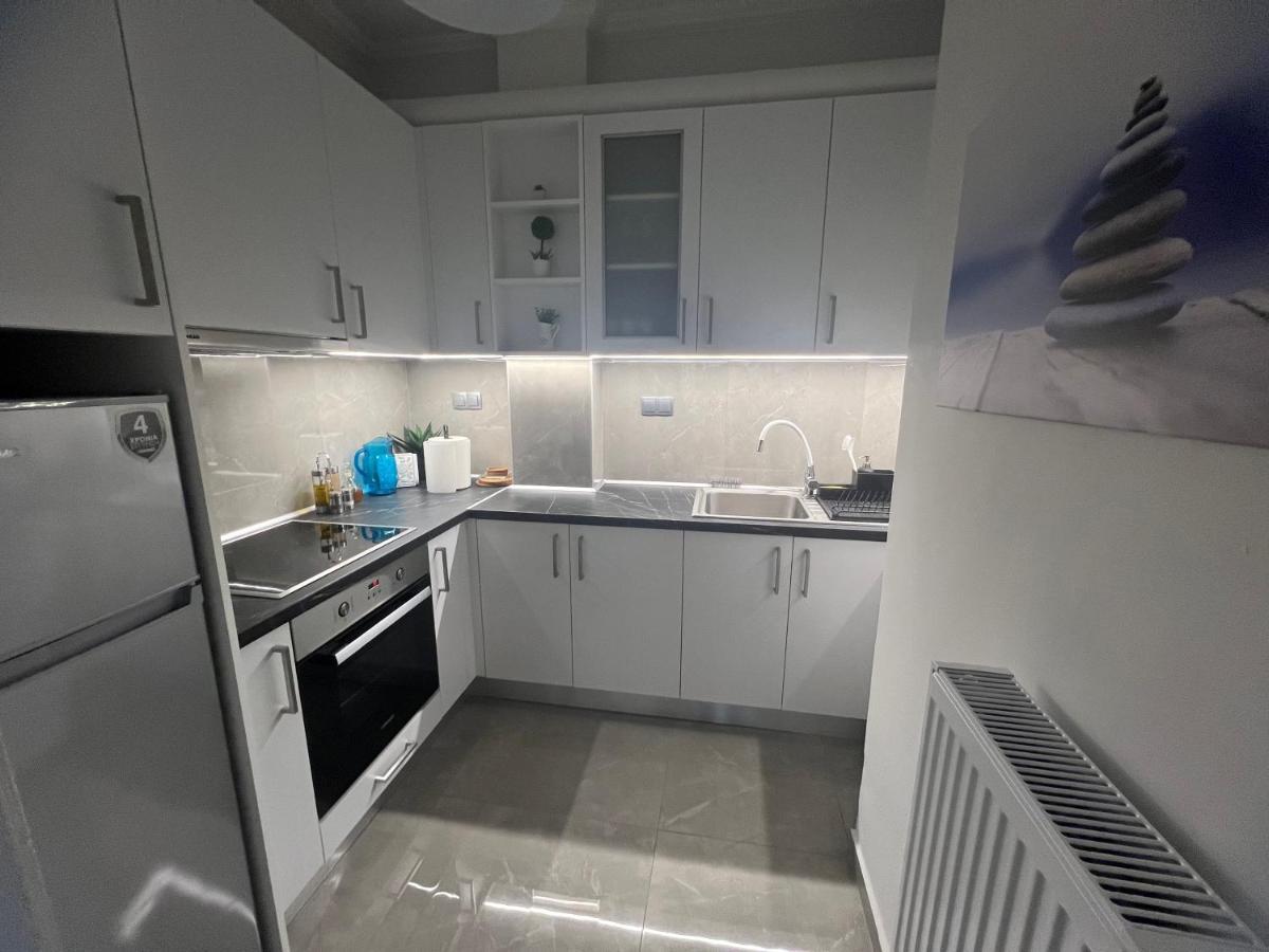 Serres City Center Modern Apartment Екстер'єр фото