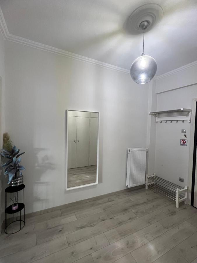 Serres City Center Modern Apartment Екстер'єр фото